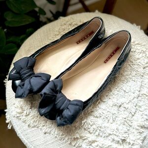 Prada Black Bow Flats 39 logo plate